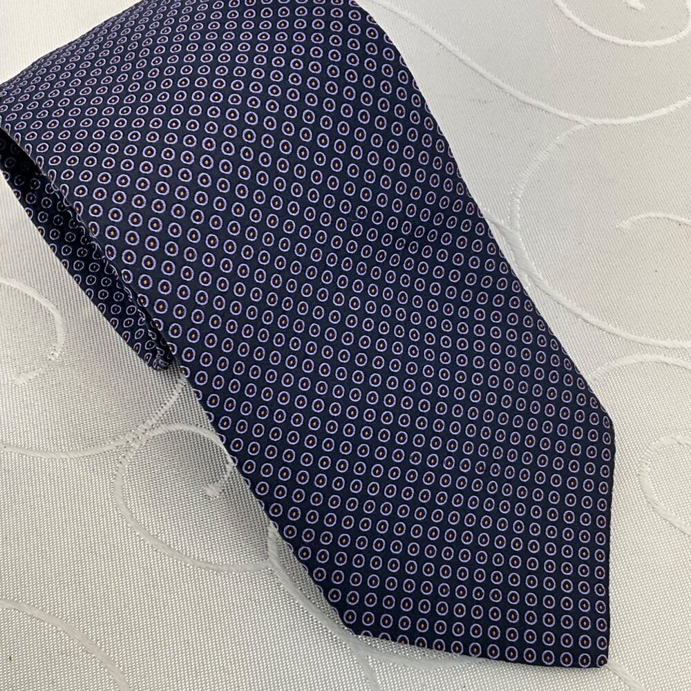 Tom James Men's Long Tie Navy Blue Geometric Pattern 100% Silk Formal Wear Acces